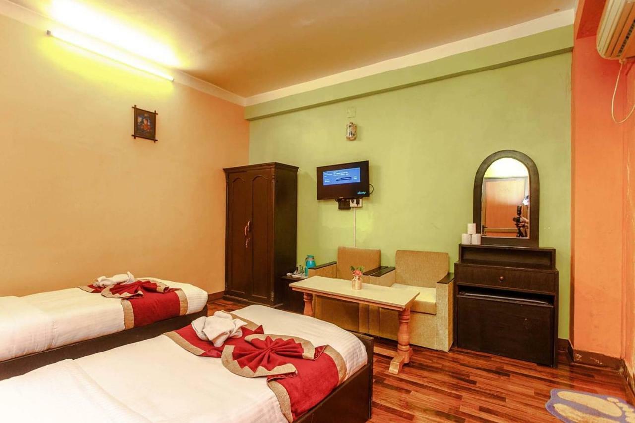 Nepal Ayurveda Home Катманду Экстерьер фото